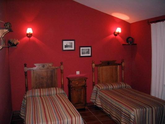 Casa Rural Virgen De La Cabeza Guest House Valencia de Alcantara Ruang foto